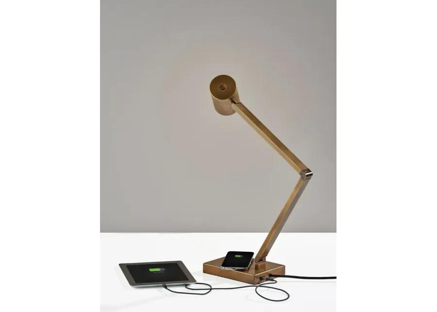 Newman Task Lamp w. Wireless Charging