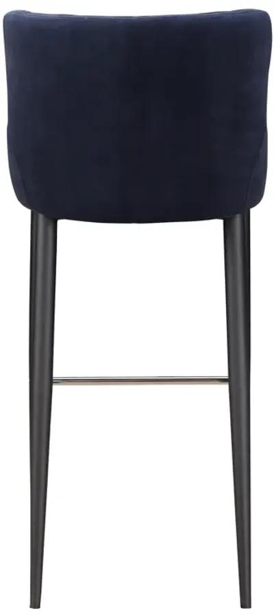 Etta Barstool