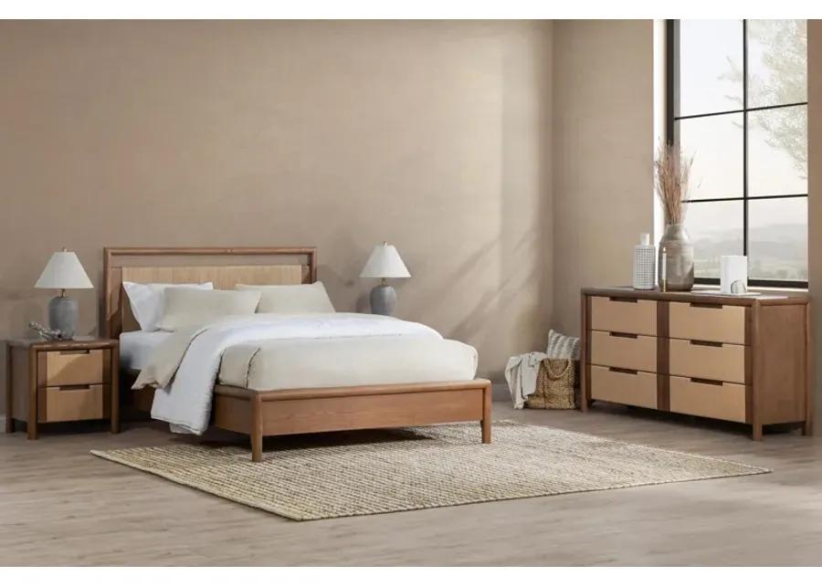 Corda Oak Veneer Queen Bed Nut Brown/Natural