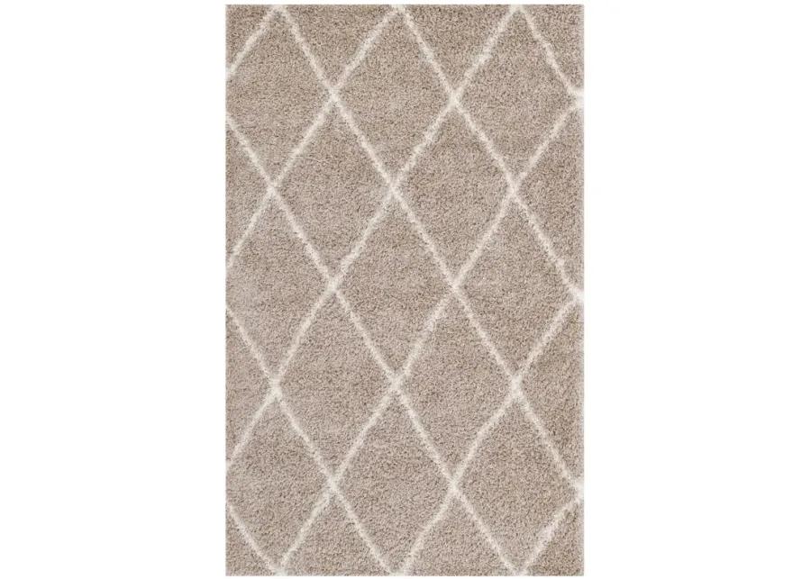 Toryn Diamond Lattice 5x8 Shag Area Rug