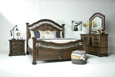 Durango Panel Bed, Dresser & Mirror in Willadeene, CA King