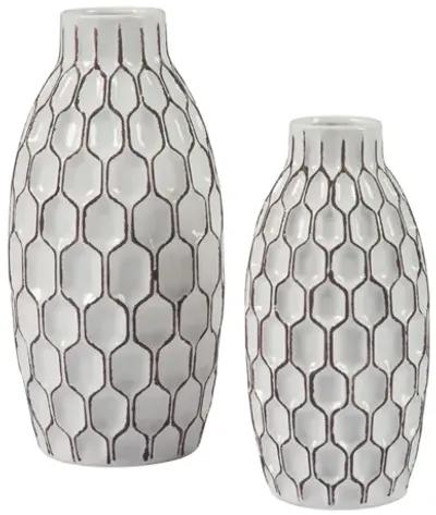 Dionna Vases in White, Set of 2