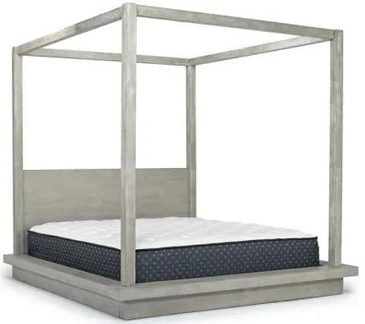 Melbourne Canopy Bed in Mineral, CA King