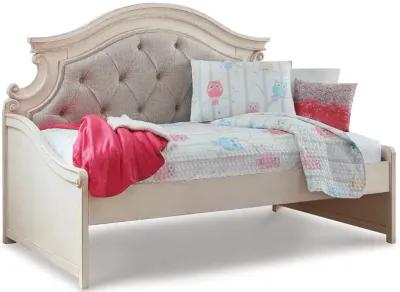 Realyn Twin Day Bed