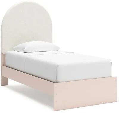 Wistenpine Upholstered Bed