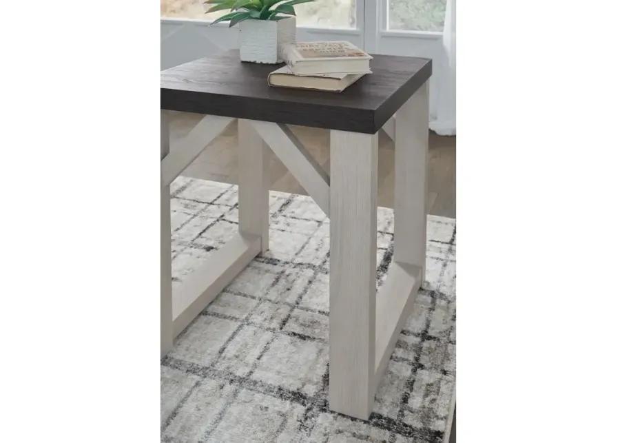 Dorrinson Table (Set of 3)