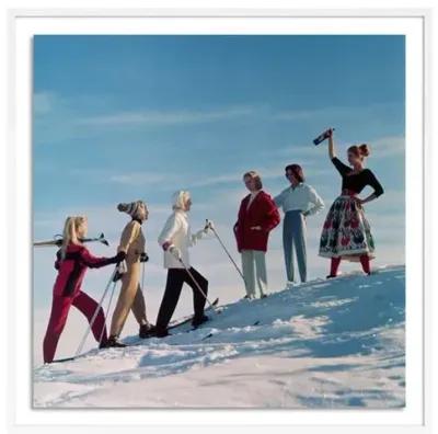 Getty Images - Skiing Party - White