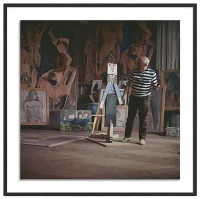 Getty Images - Pablo Picasso At Work - Black