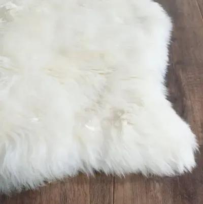 2'x6' Eliza Natural Sheepskin - White - Ivory