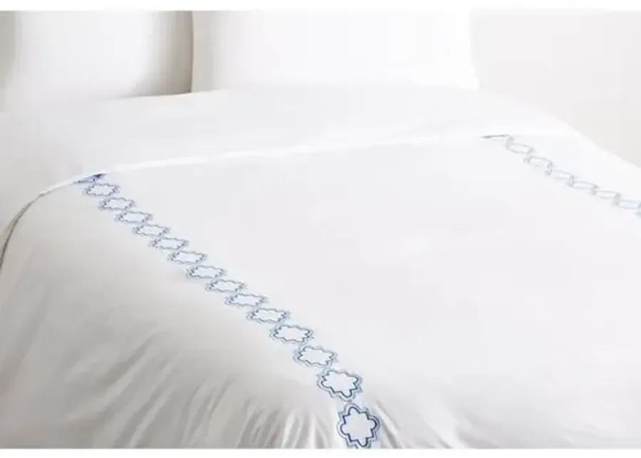 Quatrefoil Outline Duvet - Blue - Hamburg House - White