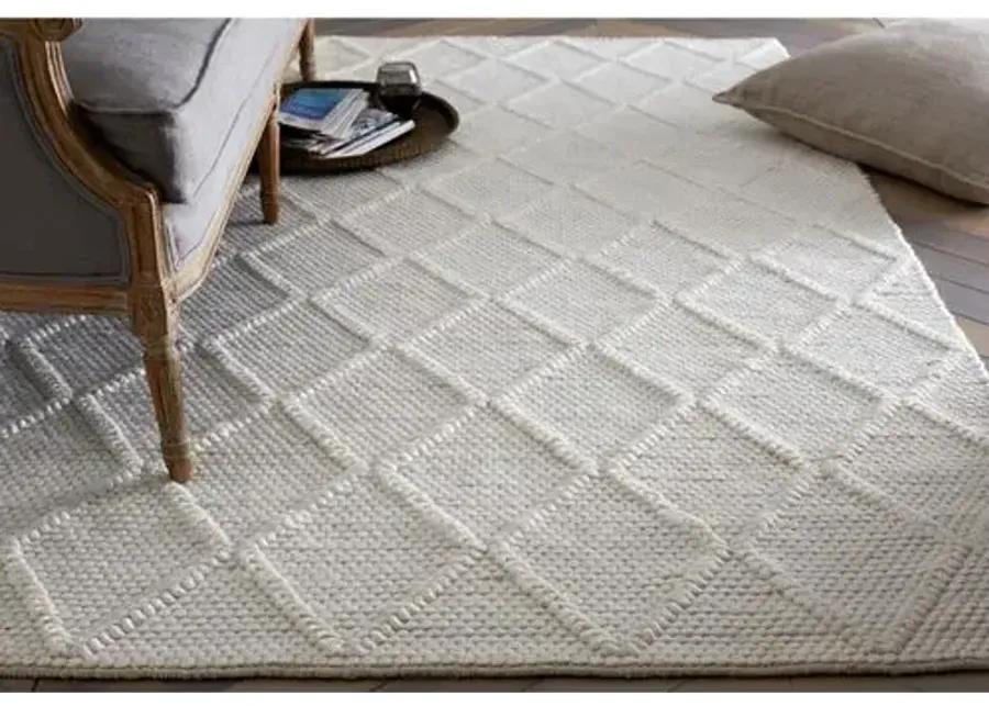 Iyabo Rug - Ivory - Ivory