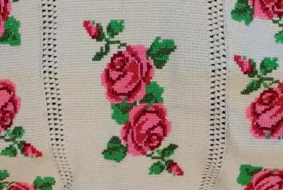 Rose Blanket - Something Vintage - ivory