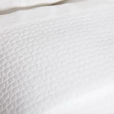 Hamilton Coverlet - Peacock Alley - White