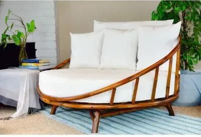 Rattana Outdoor Daybed - Brown/White - Comfortable, Sturdy