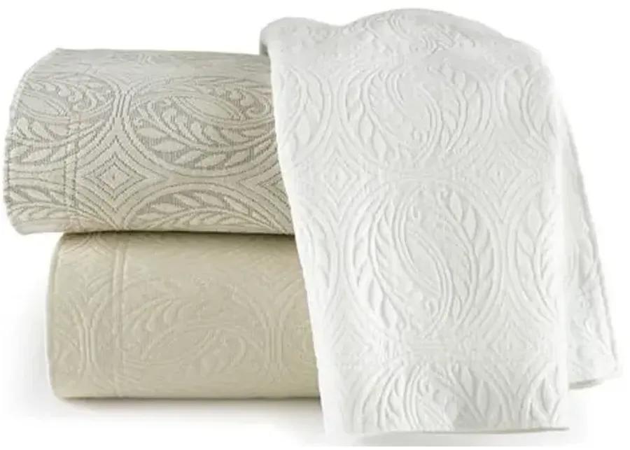 Vienna Coverlet - Peacock Alley - Ivory