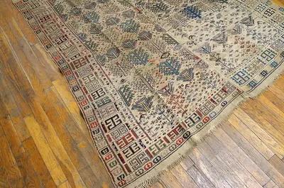 Caucasian Verneh Rug 5'10" x 5'10" - Beige - Beige