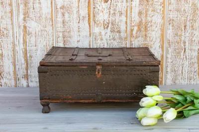 Sarasvati Antique Swat Valley Box - de-cor - Brown