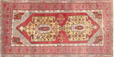 1960s Turkish Oushak Rug - 4'7" x 8'11" - Nalbandian - Red - Red