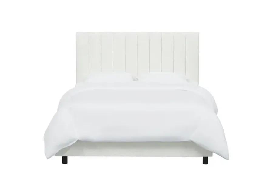 Delmar Bouclé Channeled Bed - Snow - Handcrafted - White