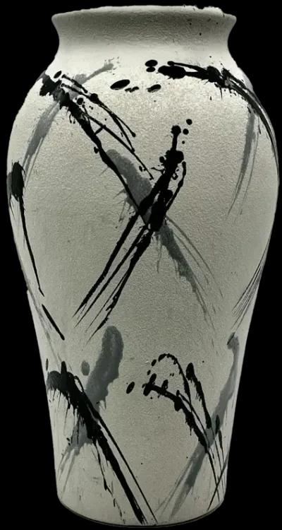 1980s Textured Splatter Paint Vase - Pilar Collection - Black