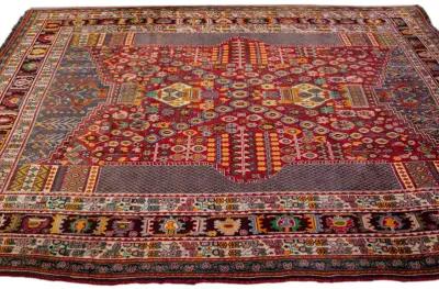 Vintage Handmade Shiraz Red Wool Rug - Apadana - Red