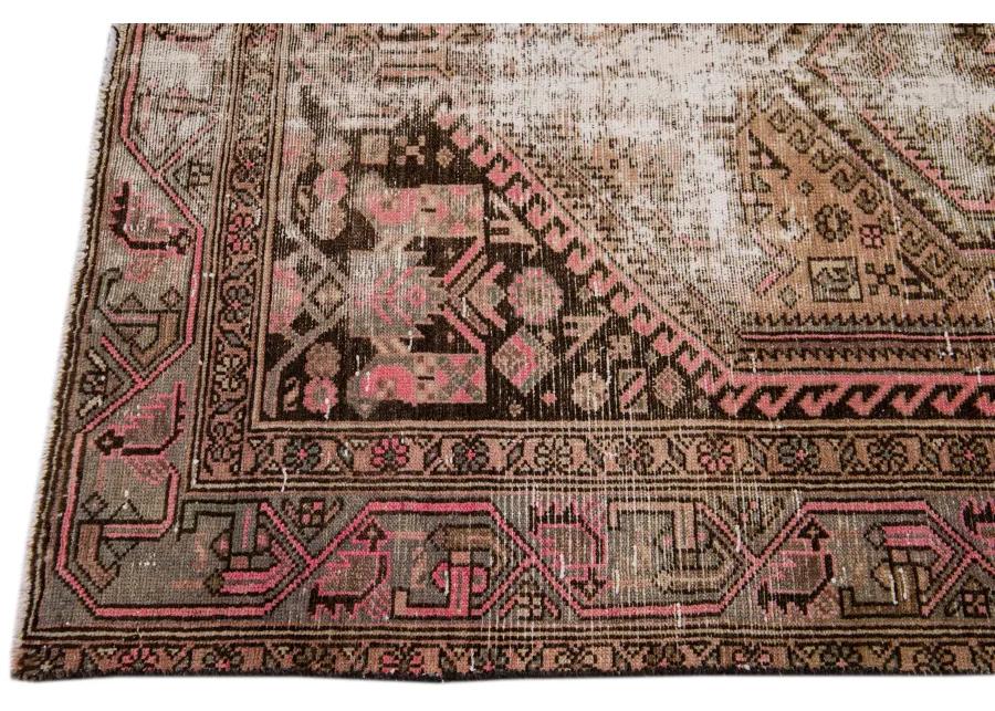 Vintage Geo Peach Rug 4'2" x 6'4" - Apadana - Pink - Pink