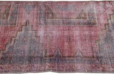 Vintage Geometric Red Wool Rug - Apadana - Pink - Pink