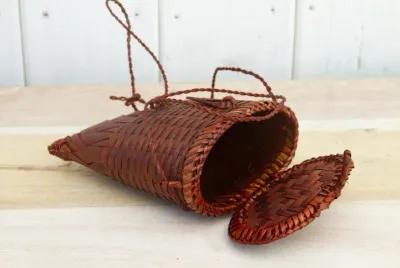 Small Asian Vintage Basket with Lid - de-cor - Brown