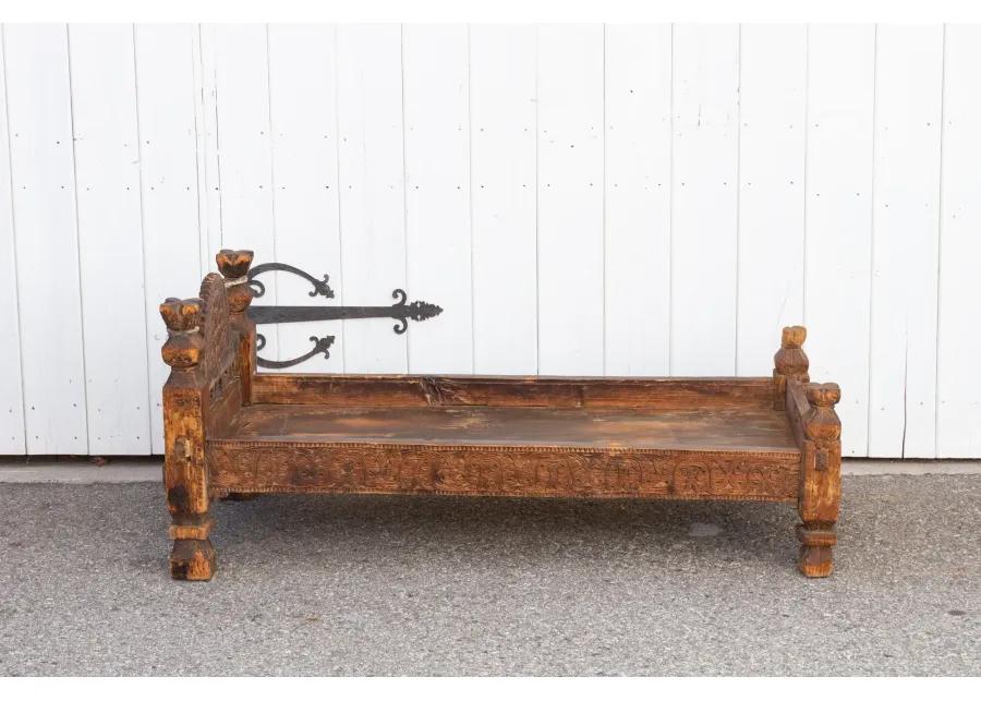 Rare Swat Valley Carved Bed - de-cor - Brown