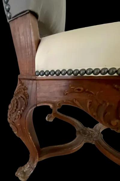 18th C French Carved Throne Chair - Ballyhoo - Gray