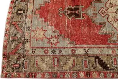 Vintage Turkish Anatolian Runner Rug - Apadana - Red - Red