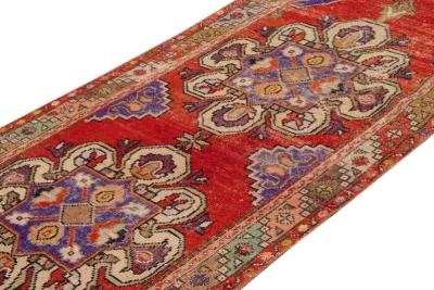 Vintage Turkish Medallion Runner Rug - Apadana - Red - Red