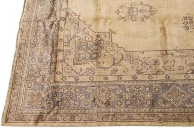 Antique Turkish Oushak Medallion Rug - Apadana - Beige - Beige