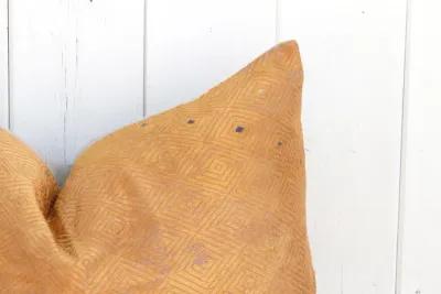 Jarosite Silk Phulkari Pillow - de-cor