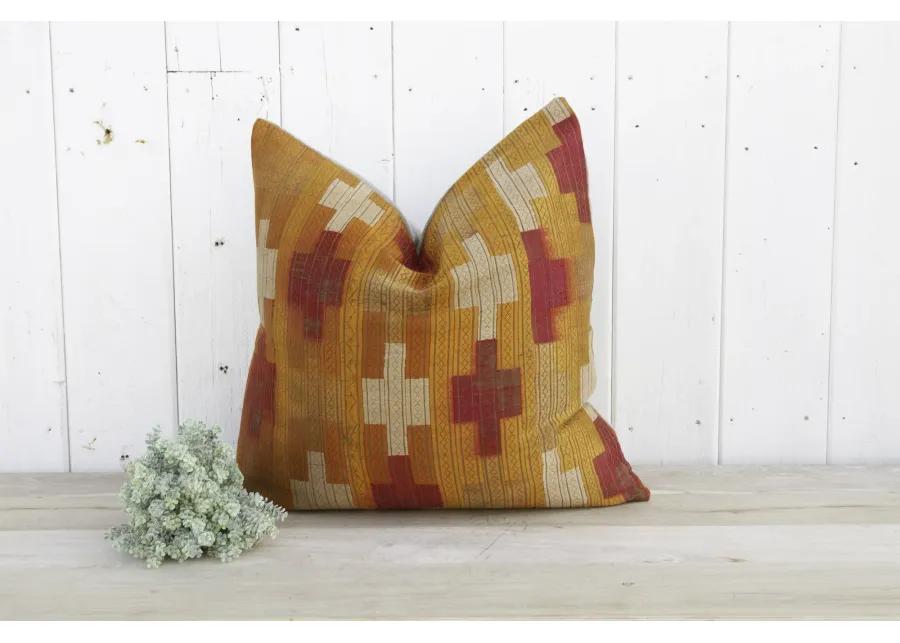 Amber Teak Silk Phulkari Pillow - de-cor