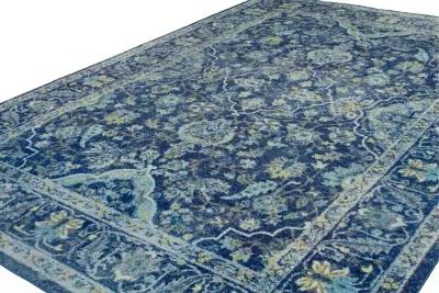 Everek Navy Blue 8 x 10 Rug