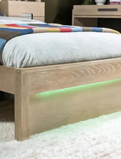 District Weathered Oak Full Bed with Lights