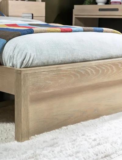 District Weathered Oak Full Bed with Lights