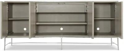 Claire Credenza