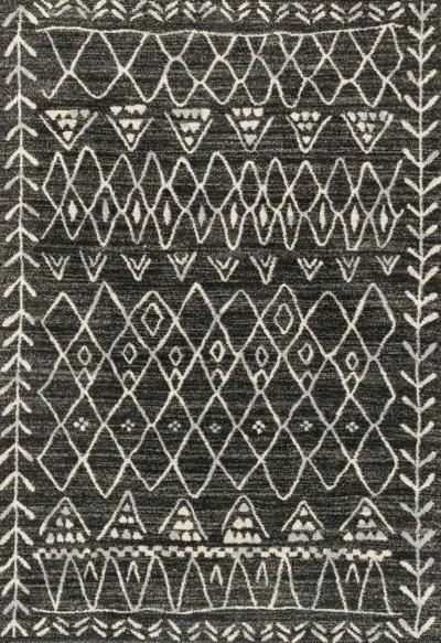 7'7"X10'6" Emory Black/Ivory Rug