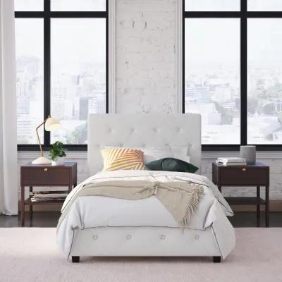 Dakota Upholstered Platform Bed With Diamond Button Tufted Heaboard