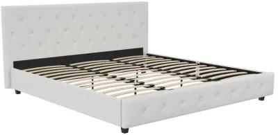 Dakota Upholstered Platform Bed With Diamond Button Tufted Heaboard