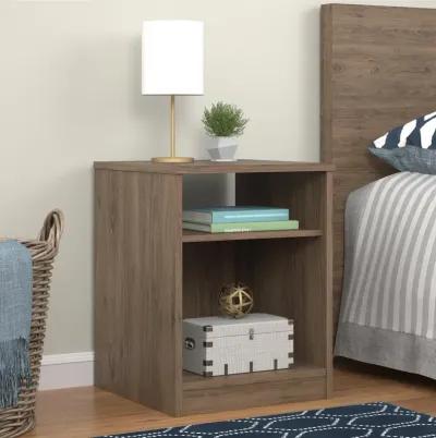 Heritage Nightstand with 1 Shelf and Cubby