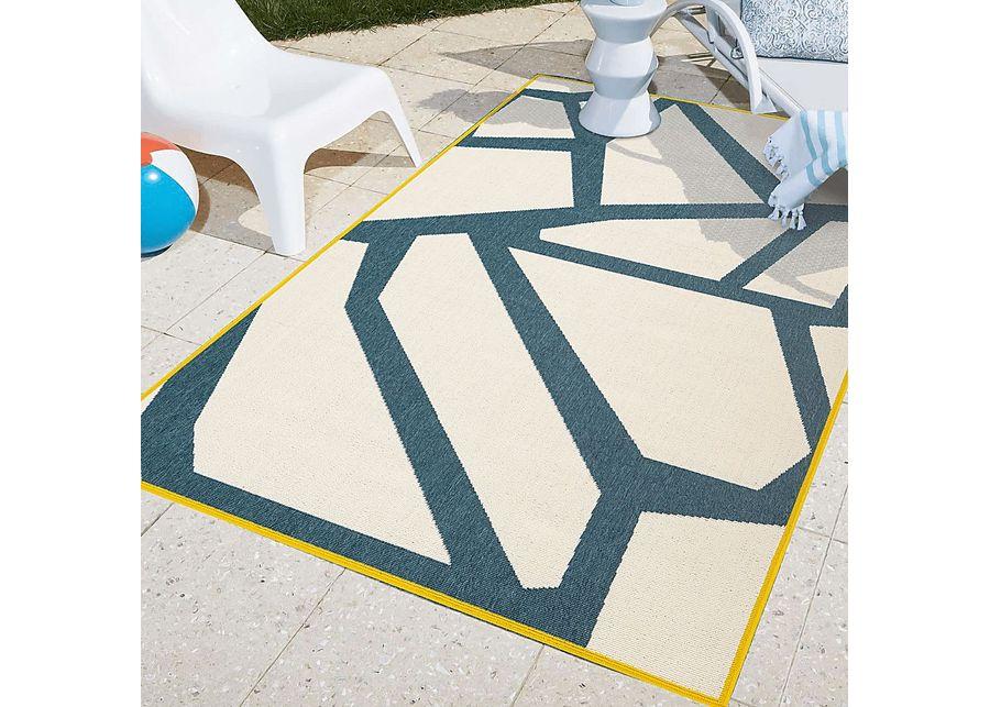 Evette Rios Karlisle White 8' x 9'9 Indoor/Outdoor Rug