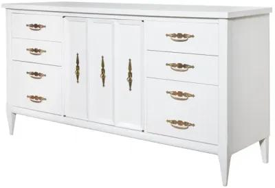 Traditional Credenza Lacquered in Cirrus White