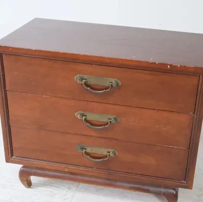 Single Oversized American of Martinsville Chest