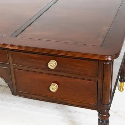 Traditional Kittinger Desk