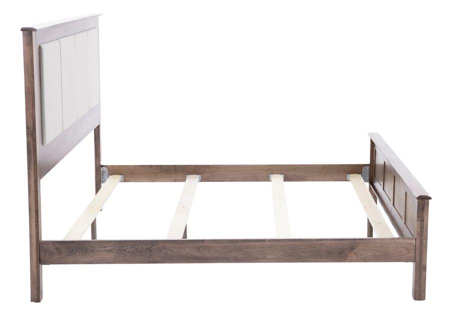 Daniel's Amish Manchester Queen Upholstered Three Panel Bed