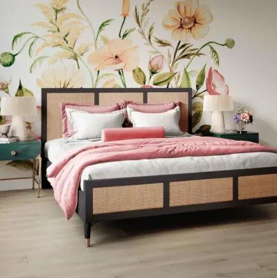 Sierra Noir Bed in Queen