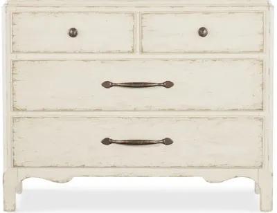 Americana Bachelor Chest